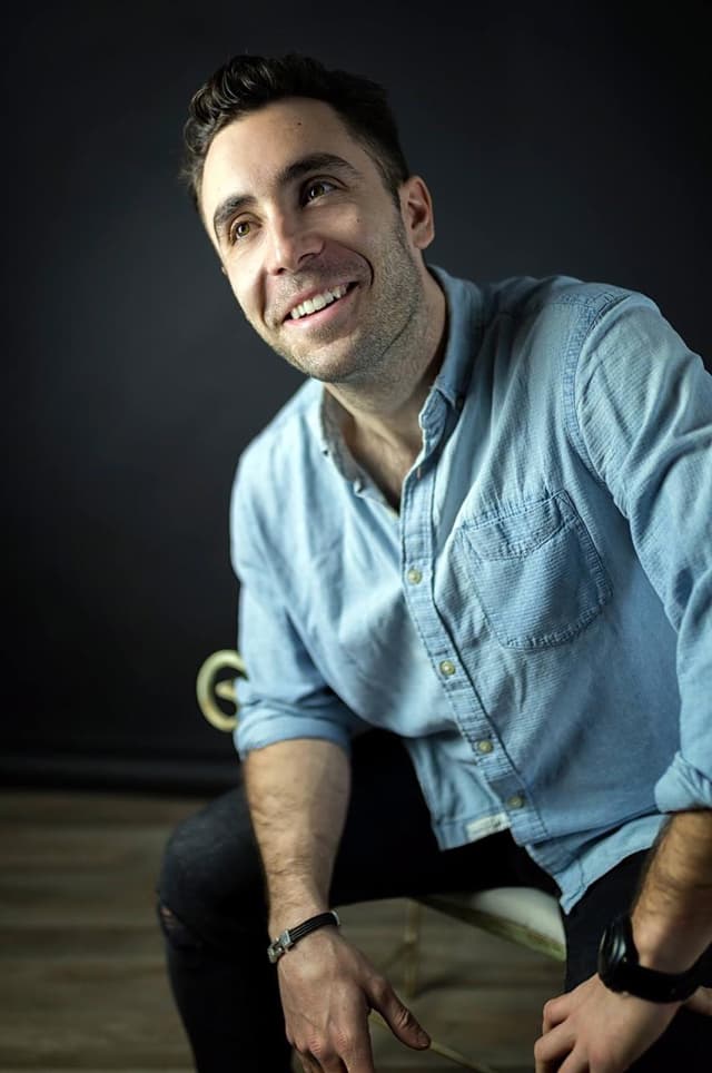 Tomas